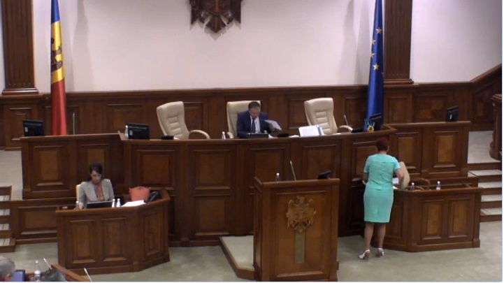 Parlamentul a votat incetarea mandatului presedintelui Curtii de conturi 