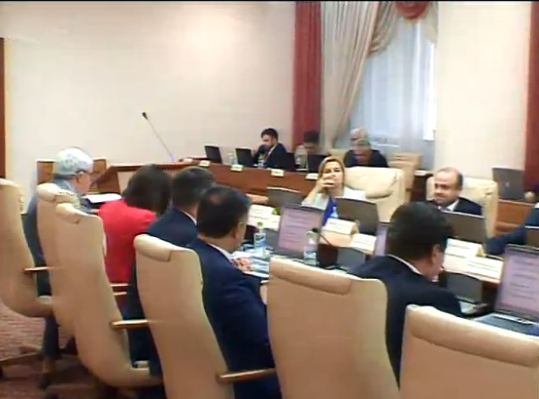 Guvernul a decis, 29 si 30 august vor fi zile de odihna pentru bugetari