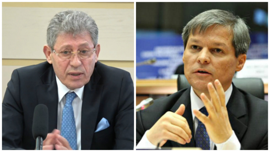 Mihai Ghimpu i-a facut un cadou prim-ministrului roman, Dacian Ciolos, harta Romaniei Mari - FOTO