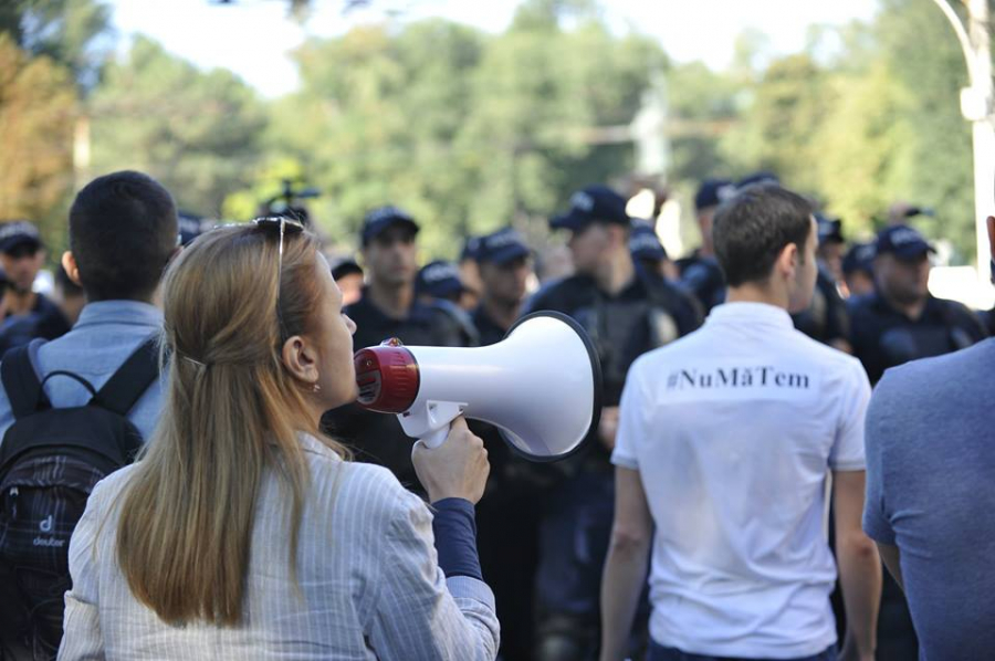 Spiritele se incing in PMAN. Sustinatorii Platformei DA si PN la protestul #NuMaTem - GALERIE FOTO