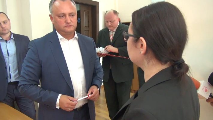 Igor Dodon, candidatul PSRM la prezidentiale. Socialistii au depus cererea de inregistrare a grupului de initiativa - FOTO