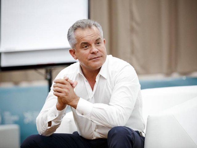 25 de ONG-uri vs Fundatia lui Vlad Plahotniuc si Ministerul Muncii, Protectiei Sociale si Familiei - ZDG