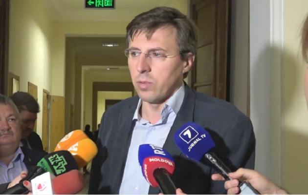 Socialistii acuza primarul capitalei ca a dat 100 de mii de lei pentru un concert care nu a mai avut loc. Reactia edilului \\ DOC