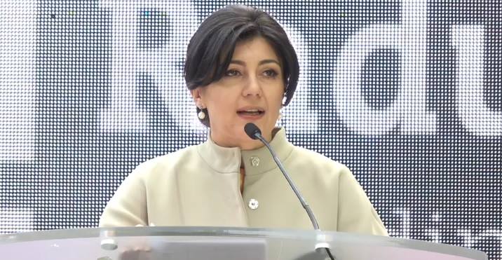Candidatul independent, Silvia Radu s-a lansat oficial in cursa electorala. Slogan: "Presedintele tau independent"