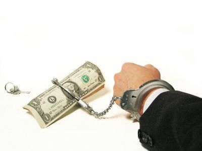 Amenzi de pana la 5 milioane de euro. Un nou proiect de lege vine sa combata fenomenul spalarii de bani