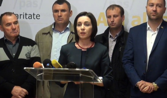 Maia Sandu a adunat un grup de primari care spune ca o sustin in cursa pentru prezidentiale: "suntem santajati si financiar si legal de actuala guvernare. Va indemn sa alegem un presedinte demn"
