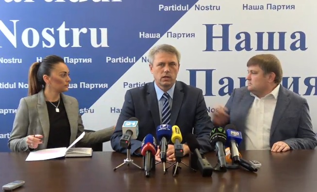 LIVE VIDEO. Reprezentantii partidului lui Usatii reactioneaza dupa ce pe numele liderului lor a fost emis mandat de arestare si a fost dat in cautare internationala