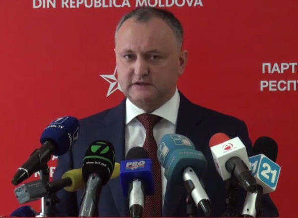 Dupa ce Maia Sandu a cerut mai multe sectii de votare in Europa, astazi Igor Dodon cere autoritatilor sa deschida mai multe sectii in Rusia