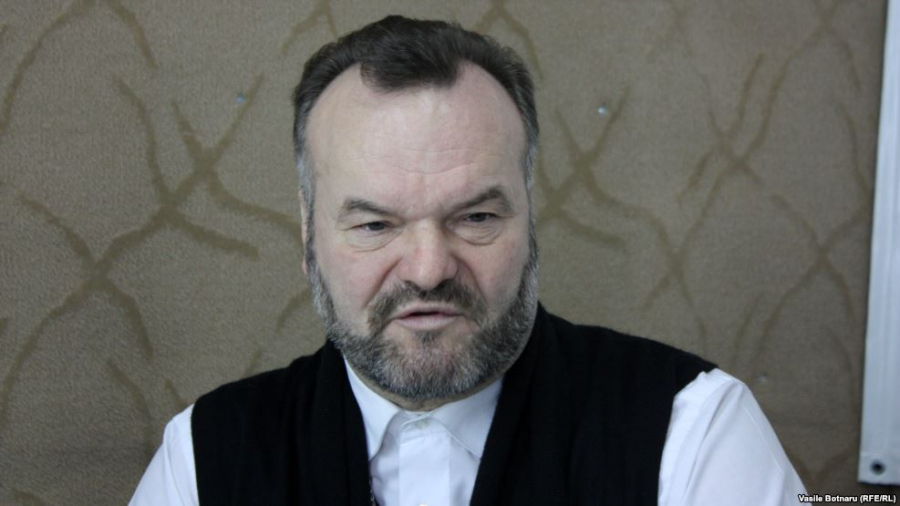 Preotul Pavel Borsevschi: "Cel mai mare pacat al unui slujitor al bisericii e sa isi imparta parohia in doua" - Europa Libera