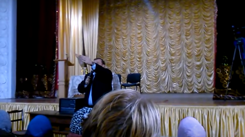 Liderul Platformei DA, Andrei Nastase si Maia Sandu, huiduti la Ocnita: "Auzi, tu esti urat omule" - VIDEO 