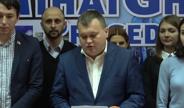 Tinerii liberali: "Dodon nu este presedintele nostru si nu ne va opri pe noi tinerii sa realizam Unirea"