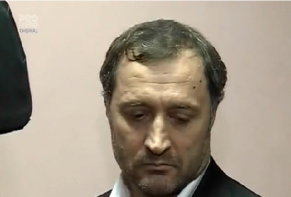 Vlad Filat ramane totusi fara mandatul de deputat. Curtea Constitutionala a declarat inadmisibila sesizarea depusa de PLDM