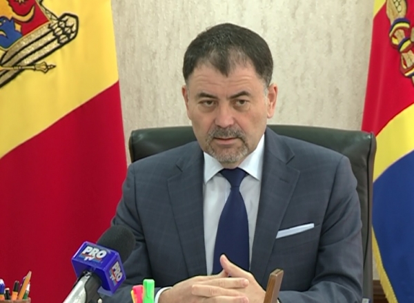 Anatol Salaru: "Retragerea cetateniei moldovenesti presedintelui Traian Basescu este o mojicie"