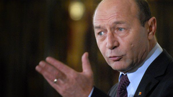 Deputatul Grigore Cobzac a atacat la CC decretul prin care Igor Dodon ii retrage cetatenia RM lui Traian Basescu: Ce spune legea