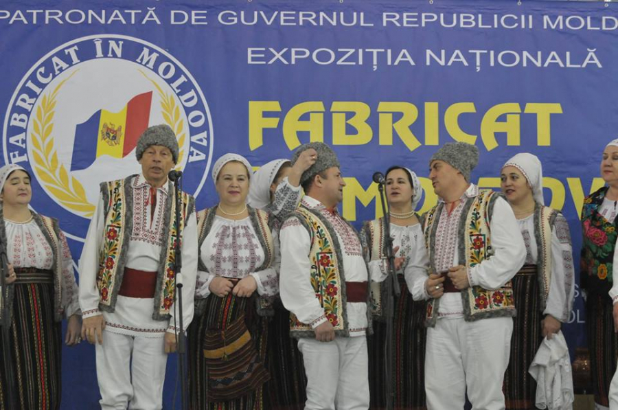 S-a dat startul expozitiei Fabricat in Moldova! Mai multi oficiali, prezenti la eveniment - GALERIE FOTO