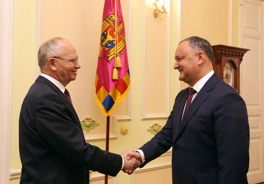 Revenit de la Bruxelles, Dodon se intalneste cu ambasadorul rus: "In RM va veni un grup de experti pentru a inspecta intreprinderile din tara" - FOTO 