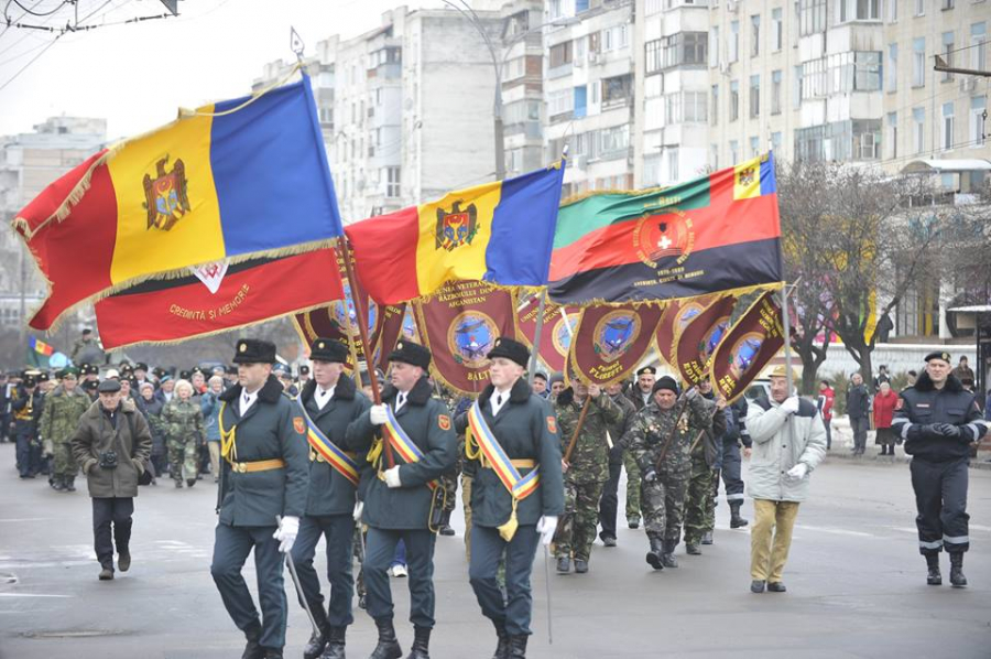 Mars solemn din Piata Marii Adunari Nationale pana la Complexul Memorial " Feciorilor Patriei, Sfanta Amintire" cu ocazia marcarii a 28 de ani de la retragerea trupelor sovietice din Afganistan - GALERIE FOTO