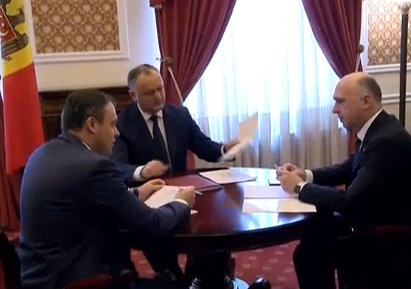 Igor Dodon, Andrian Candu si Pavel Filip s-au intalnit la Resedinta de Stat
