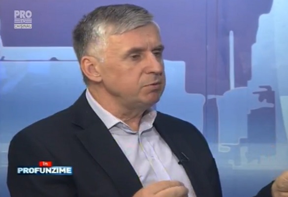 Ion Sturza: "Avem un singur controlor in tara asta, care este Vlad Plahotniuc. A fost riscant sa faca un pas inainte, pozitia in spatele cortinei i-ar fi fost mult mai buna"