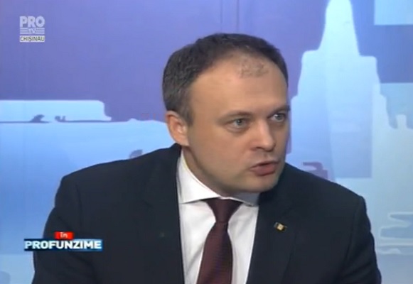 Andrian Candu, despre recentele cazuri de suicid: "Trebuie sa existe o procedura de accesare a unor site-uri. Avem in Parlament un proiect denumit Big brother, care vine sa previna aceste abuzuri"