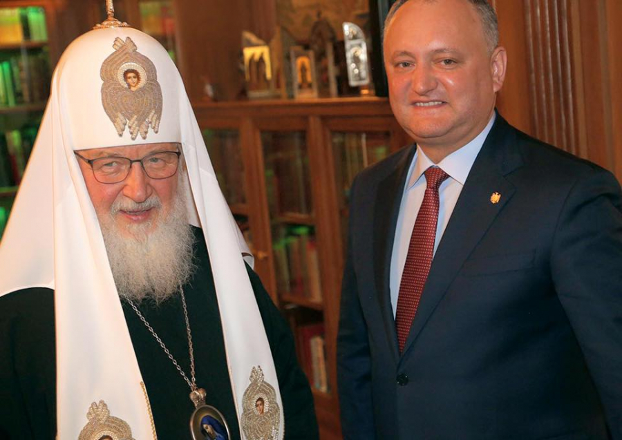 Dodon, la sfat cu Patriarhul Kiril la Moscova. Presedintele a anuntat ca vrea sa deschida o biserica in cinstea unui sfant rus la Chisinau- GALERIE FOTO