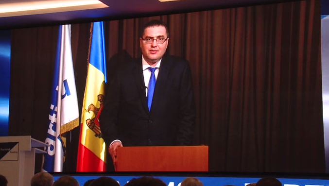 Usatii a tinut un discurs prin Skype la congresul PN: "Cu Plahotniuc nu exista viitor. Va iubesc, suntem o familie mare" - FOTO