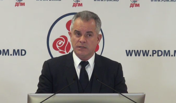 Plahotniuc: "Vom forma un Cod de integritate politica al membrilor PD, vom evalua munca ministrilor si deputatilor din partid". Ce spune liderul PD despre ultimele sondaje privind votul uninominal: "Joc ridicol"