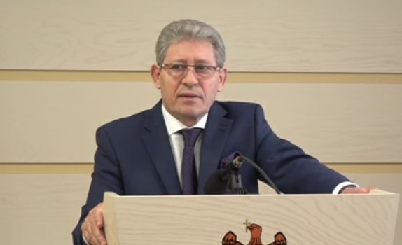 Liderul PL Mihai Ghimpu, despre plecarea celor doi deputati liberali: "Cineva s-a pornit cu torba de bani pentru a cumpara deputati"