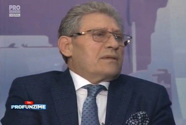 Mihai Ghimpu: "Nu am vorbit cu Plahotniuc. Nu a fost nici la sediul PL. Acum se desfasoara un spectacol cu radacini mai adanci"