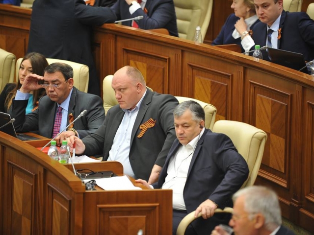 Socialistii, dupa intrevederea cu membrii Comisiei de la Venetia: "In cazul in care concluzia va fi negativa, PSRM nu va vota sistemul mixt in a doua lectura si va fi pastrat sistemul actual de vot"