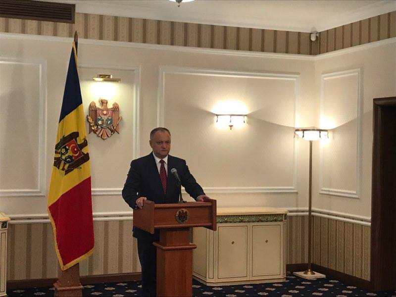 Igor Dodon a semnat decretele de demisie a ministrilor liberali: "Nu doar un gest administrativ, ci si unul de dreptate istorica si politica"