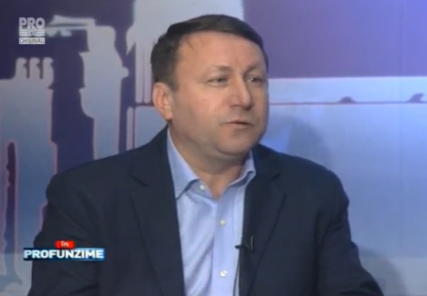 Igor Munteanu: "PD si PSRM se apropie, coopereaza in Parlament, adopta un sistem mixt, iar interesul lor este de a matura restul spectrului politic"