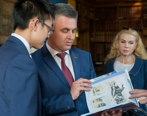Ambasadorul MB in RM, convocat la MAEIE pentru a discuta despre vizita liderului de la Tiraspol in Anglia