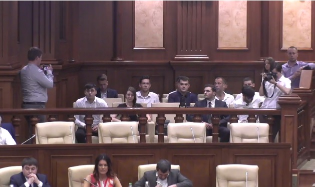 URMARESTE LIVE. Motiune simpla impotriva ministrului de Externe, pe ordinea de zi a sedintei Parlamentului
