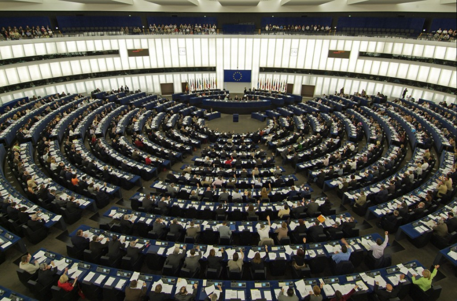 25 de europarlamentari le cer lui Filip, Candu si Dodon sa renunte la schimbarea sistemului electoral \\ DOC