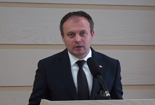 Reforma Guvernului, votata in Parlament, in prima lectura