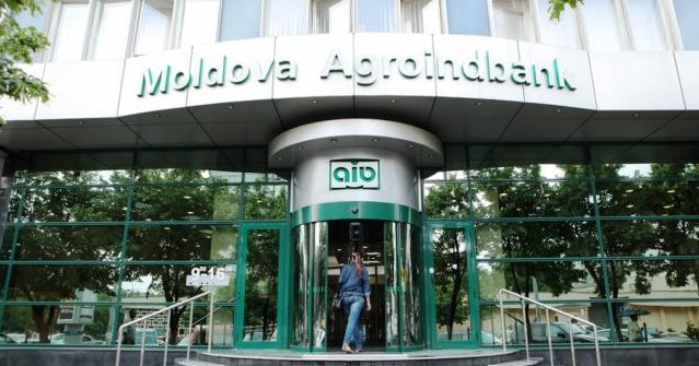Administratorii Moldova-Agroindbank, amendati cu sute de mii de lei. Ce incalcari au admis - Bizlaw.md
