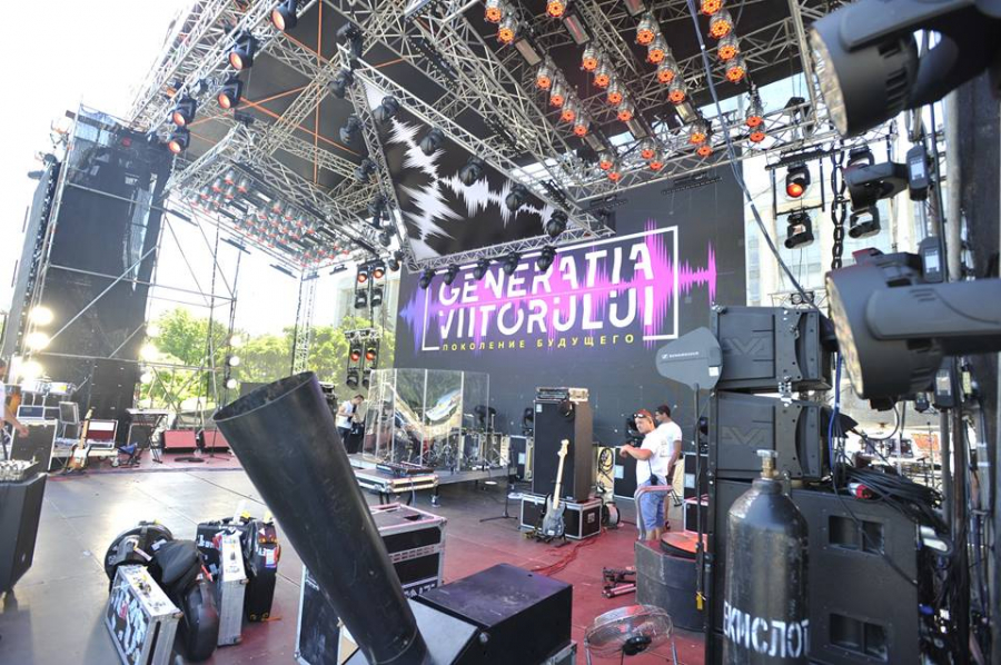 Pregatirile pentru marele concert din aceasta seara din PMAN, organizat de Igor Dodon, sunt in toi. Vezi cine va canta - GALERIE FOTO