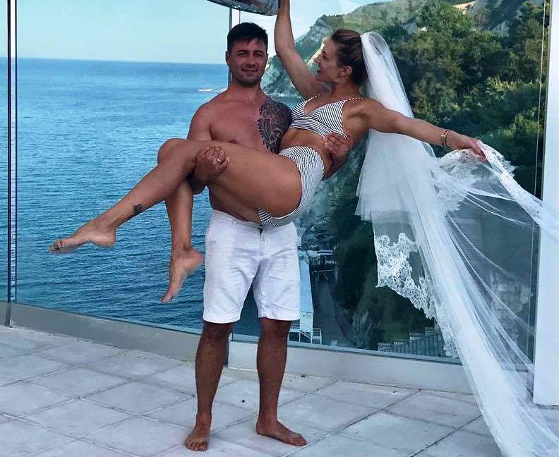 Tatiana Heghea si-a surprins sotul in timpul unei cine romantice. Iata ce i-a pregatit artista - VIDEO