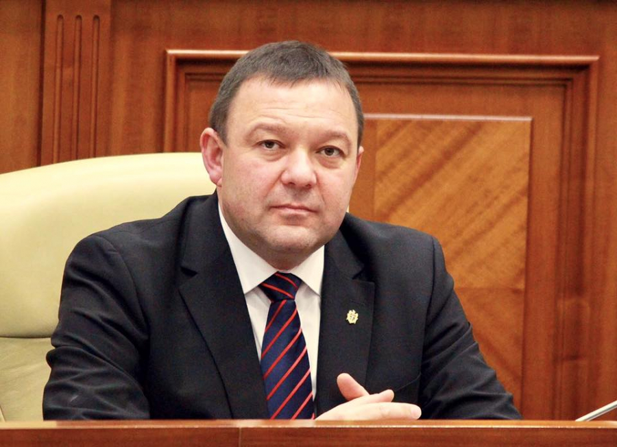 Iurie Darda nu mai este nici membru PL, dupa ce a anuntat ca iese din fractiunea liberalilor din Parlament. " PL se pare ca este la final de drum"