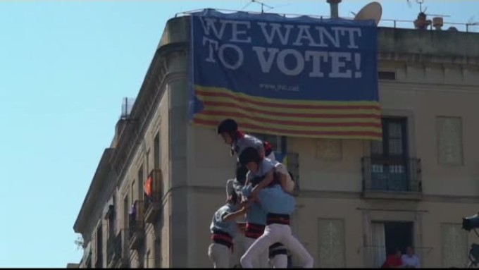Sarbatorile din Catalonia, folosite pentru a-si cere independenta: " Vrem sa votam"