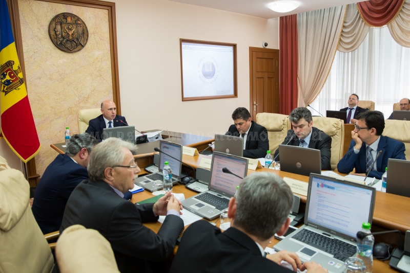 Ce se intampla pe piata telecomunicatiilor? Demisii, servicii de proasta calitate - Mold-street.com