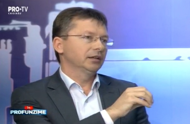 Veaceslav Negruta, despre decizia CC: "Un spectacol regizat de mult timp. Cei de la guvernare au sesizat ca e mai mult decat s-au asteptat. Se creeaza o impresie de circ"