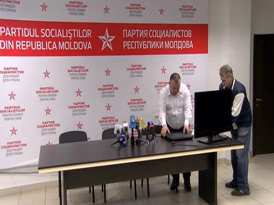 URMARESTE LIVE. Conferinta de presa sustinuta de consilierii municipali ai PSRM