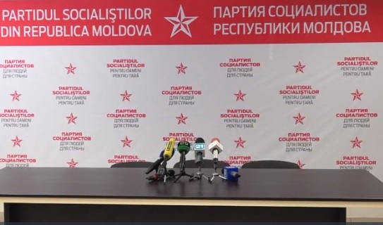 URMARESTE LIVE. Conferinta de presa sustinuta de consilierii municipali ai PSRM cu tema " De ce Chirtoaca ar putea sa evite pedeapsa penala. Detalii din al doilea dosar, dar si altele"