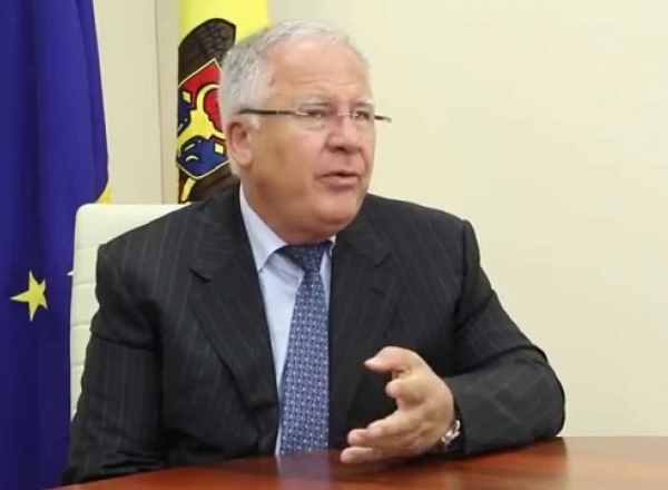 Dumitru Diacov si Vladimir Voronin, la mare acum 17 ani. Poza publicata de presedintele de onoare al PD: "Amatorul de cazinou si viata frumoasa, Voronin" - FOTO