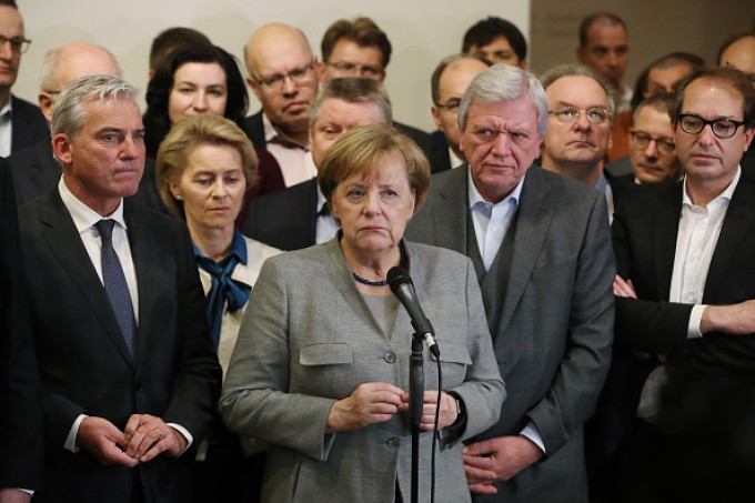 Negocierile pentru formarea unei coalitii, in colaps. Merkel: " O zi de profunda reflexie"