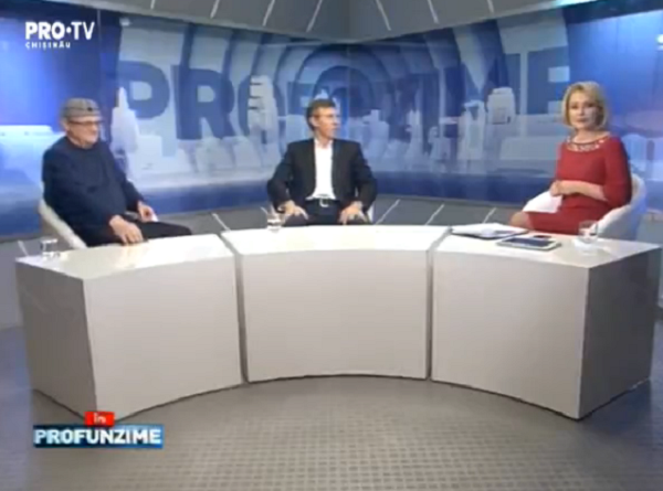 Dorin Chirtoaca, despre faptul ca sarbatorile de iarna se vor desfasura  pe strada 31 august: "Se face in pripa, in loc sa fie traditie"