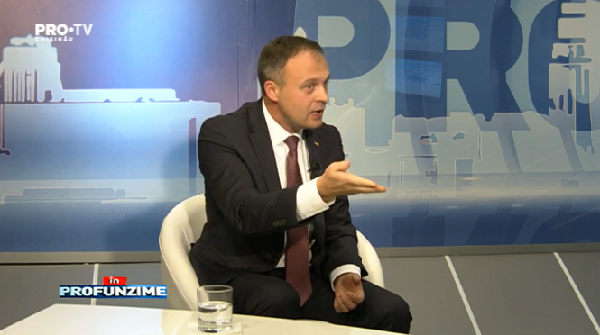 Andrian Candu: "De cand a devenit lider de partid, Maia Sandu si-a imbracat o masca, joaca un show, pe care sper ca o sa-l depasim. Sa caute candidati care nu au dosare"