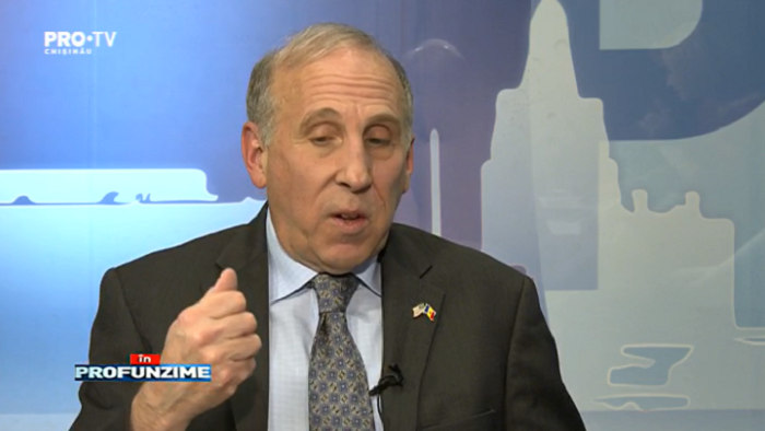 "De ce este importanta societatea civila?" Cum raspunde James Pettit, ambasadorul SUA la Chisinau